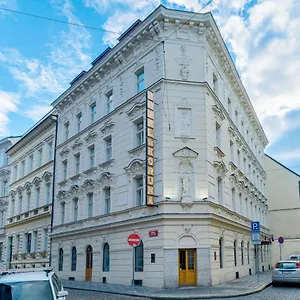 Otel Koruna, Prag