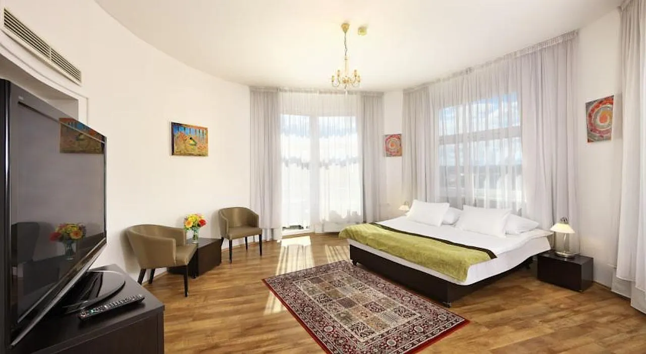 Hotel Vitkov Prag 4*,