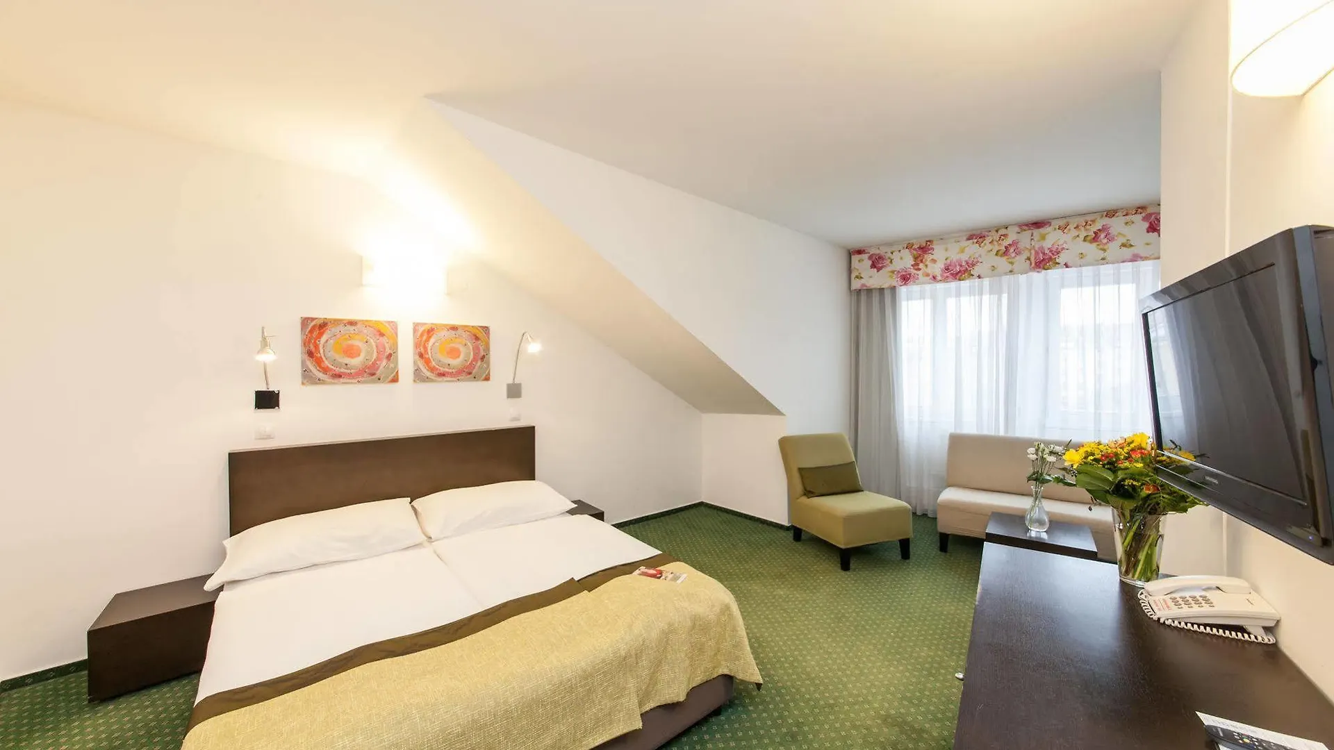 Hotel Vitkov Prag 4*,  Çek Cumhuriyeti