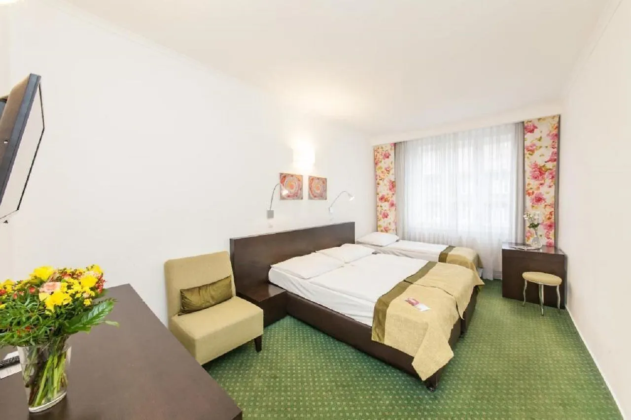 ****  Hotel Vitkov Prag Çek Cumhuriyeti